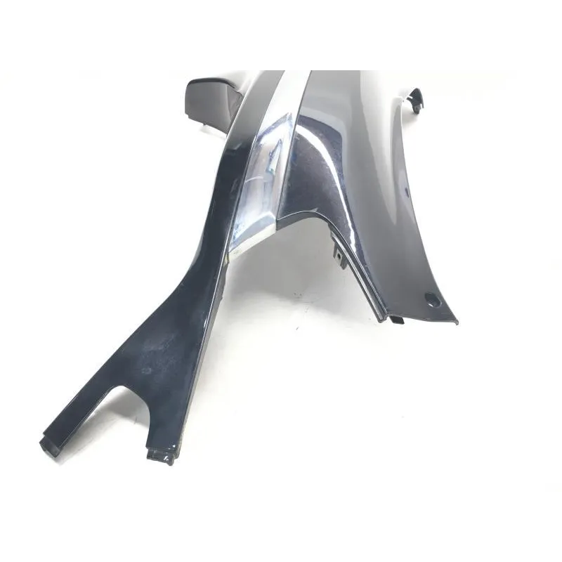 Cache carenage coque arriere gauche PIAGGIO X8 125 2004-2007