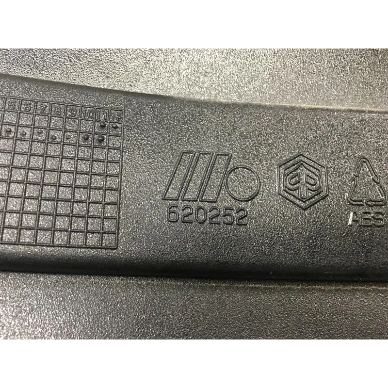 Cache carenage coque arriere droit PIAGGIO X8 125 2004-2007