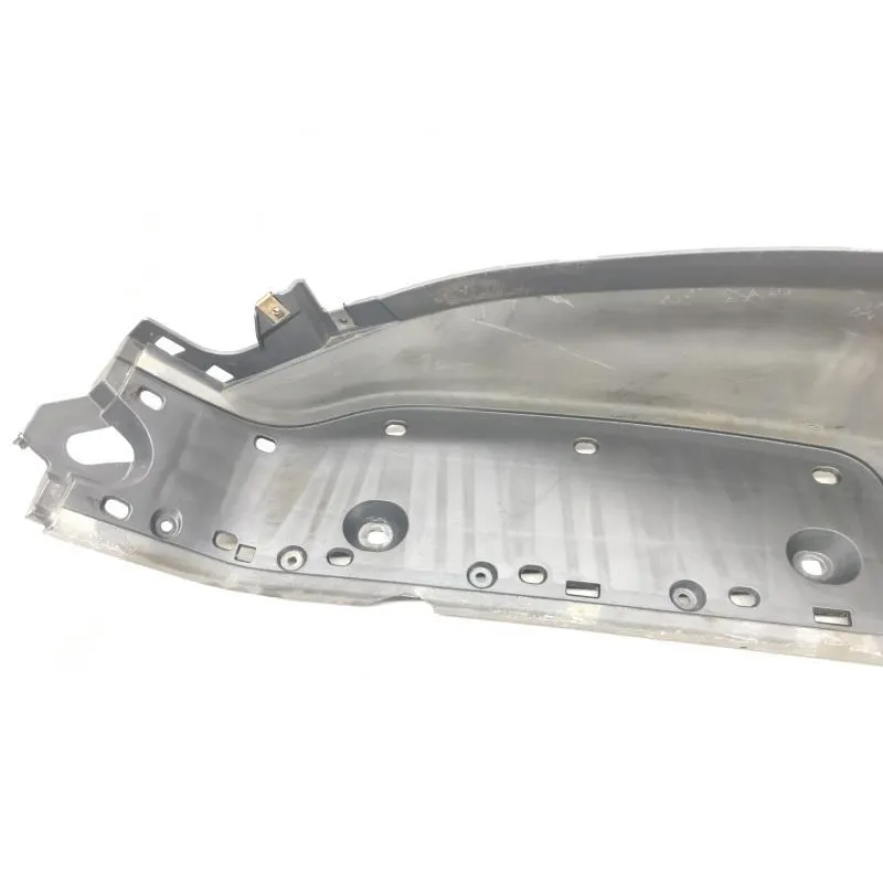 Plancher marche pied gauche PIAGGIO X8 125 2004-2007