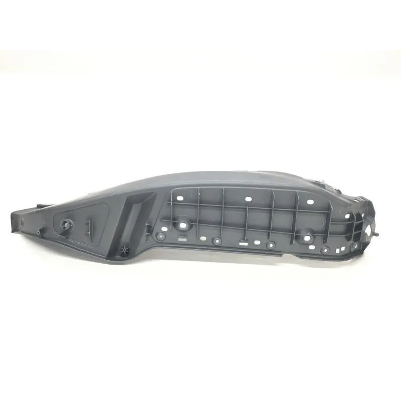 Plancher marche pied gauche PIAGGIO X8 125 2004-2007