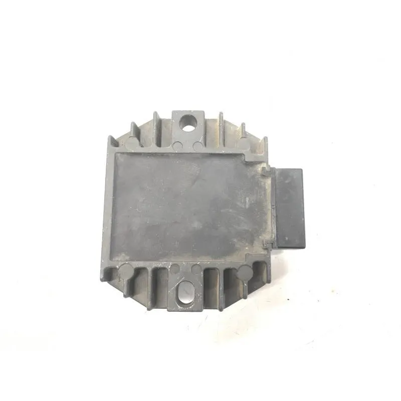 Regulateur charge batterie PIAGGIO X8 125 2004-2007