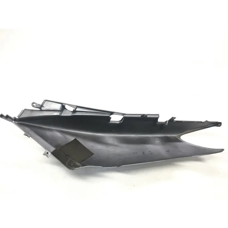 Cache carenage coque arriere droit YAMAHA XP 500 2001-2007 TMAX