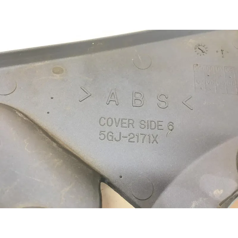 Cache lateral gauche YAMAHA XP 500 2001-2007 TMAX