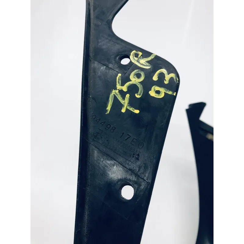 Cache carenage centrale sabot SUZUKI GSXR 750 1992-1995
