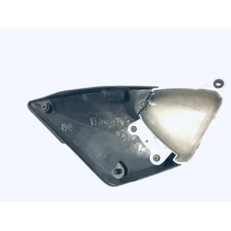 Cache carenage sous selle gauche SUZUKI GSF 600 2000-2004 BANDIT