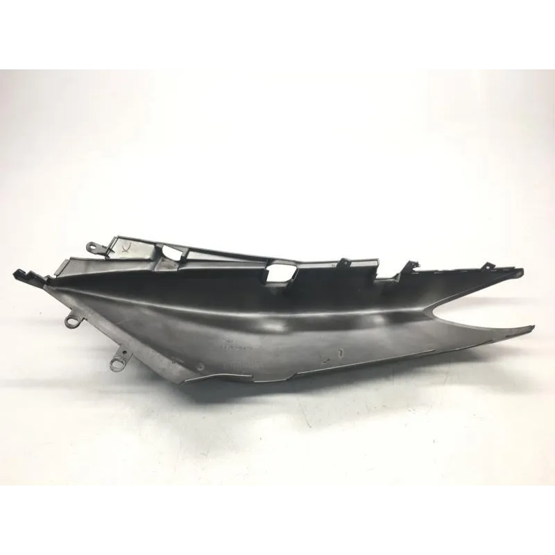Cache carenage coque arriere droit YAMAHA XP 500 2001-2007 TMAX