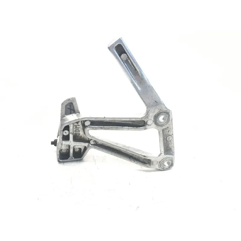 Platine et repose pieds arriere gauche YAMAHA FZS 600 2002-2003 FAZER