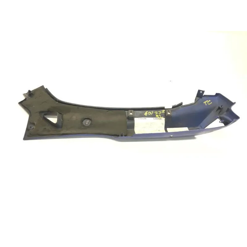 Cache carenage coque arriere droit KAWASAKI ZZR 600 1990-1992