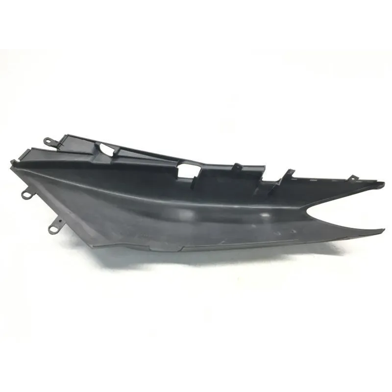Cache carenage coque arriere droit YAMAHA XP 500 2001-2003 TMAX