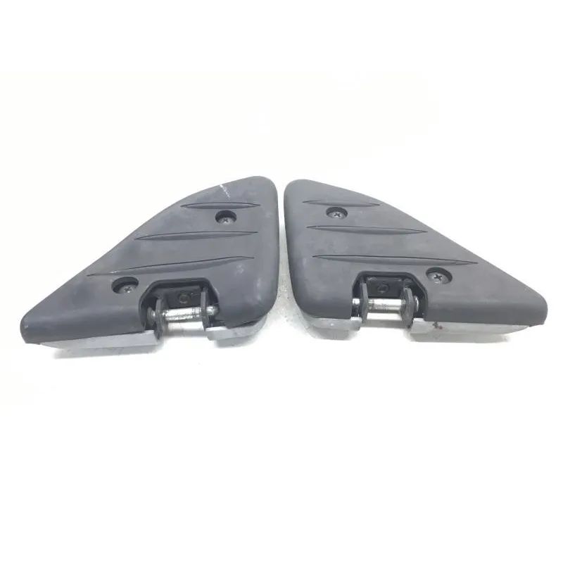 Repose pieds arriere droit HONDA SH 300 2011-2014