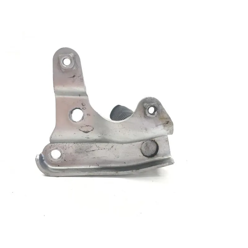 Platine et repose pieds arriere droit YAMAHA XP 500 2001-2003 TMAX