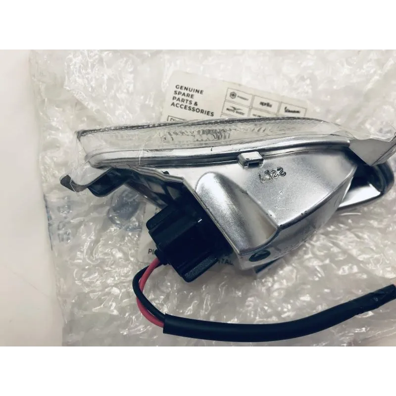Clignotant avant gauche PIAGGIO TYPHOON 50 2018-2020 2T