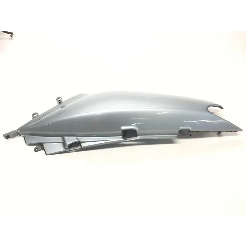 Cache carenage coque arriere droit YAMAHA XP 500 2001-2003 TMAX