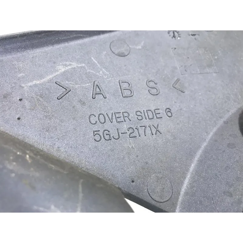 Cache lateral gauche YAMAHA XP 500 2004-2007 TMAX