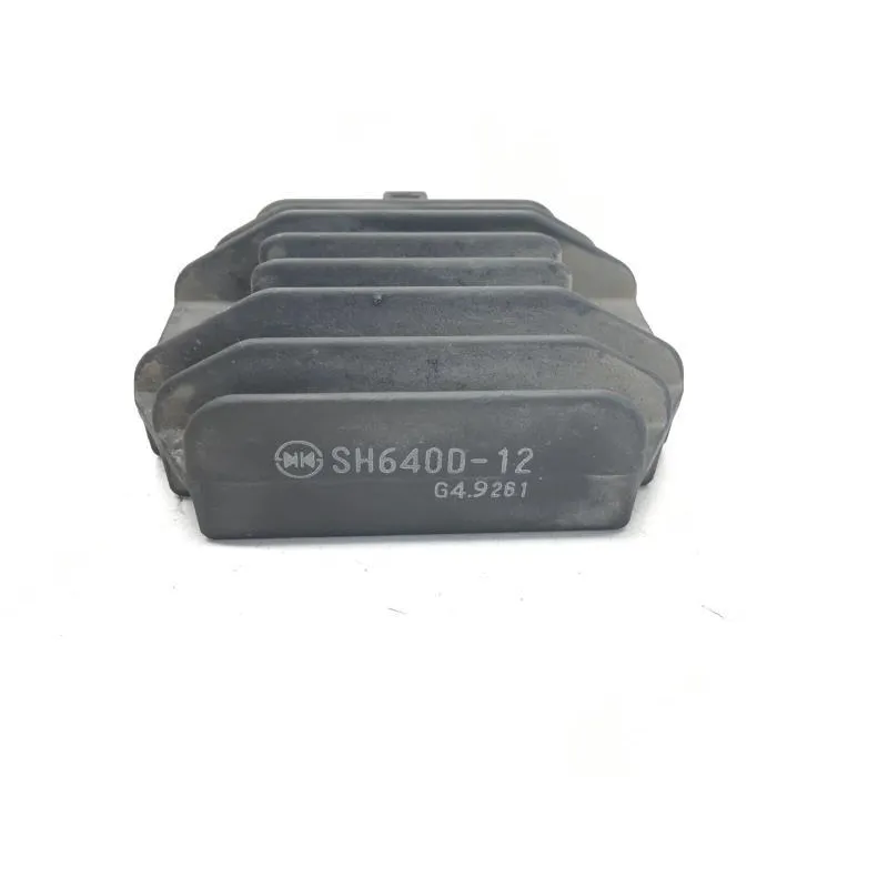 Regulateur charge batterie PIAGGIO X8 125 2004-2007