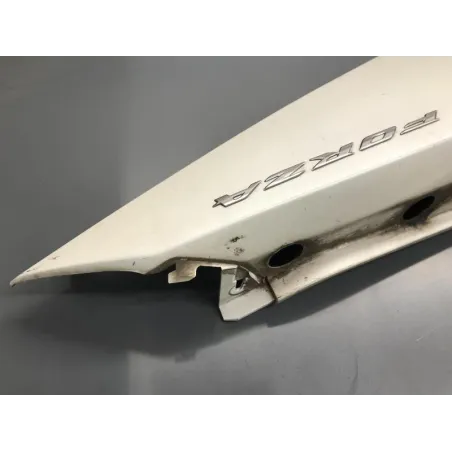 Cache carenage coque arriere gauche HONDA NSS 125 2017-2018 FORZA