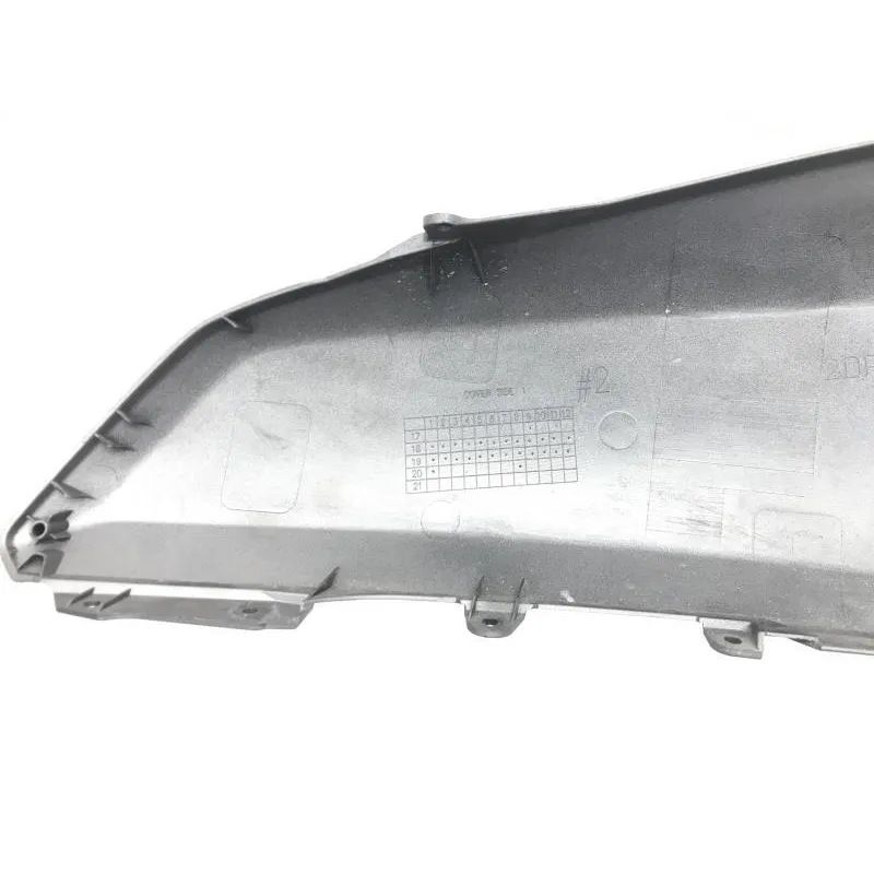 Cache carenage coque arriere gauche YAMAHA GPD 125 2015-2019 NMAX