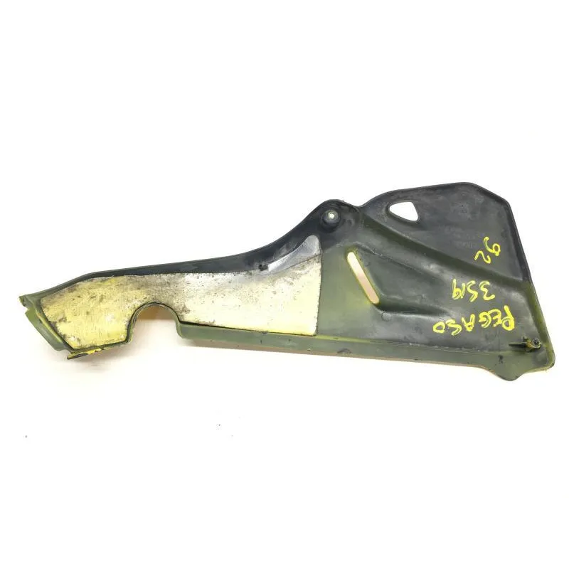 Cache carenage sous selle droit APRILIA PEGASO 650 1992-1996