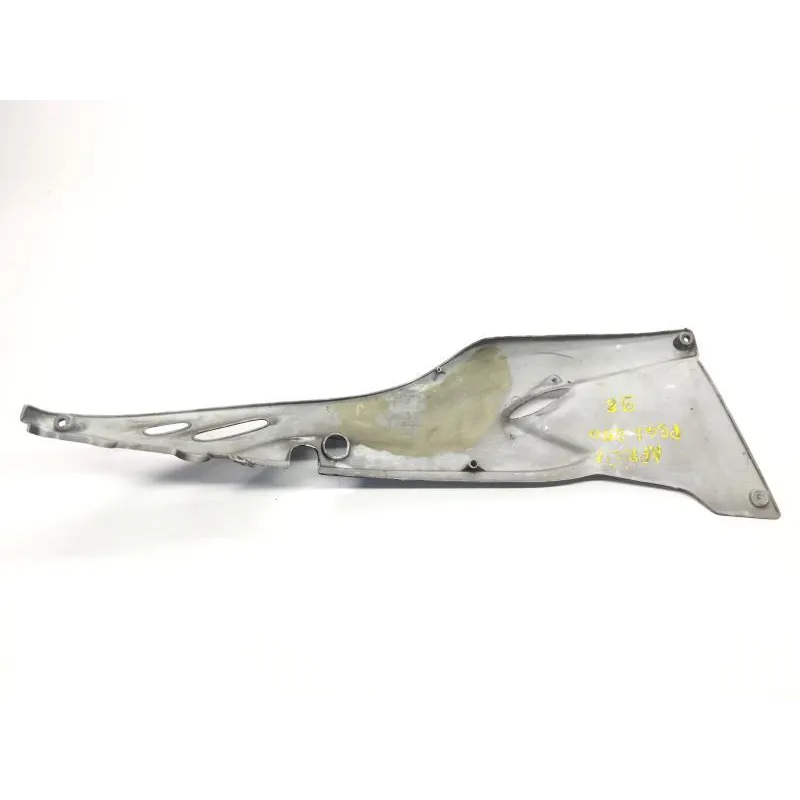 Cache carenage sous selle droit APRILIA PEGASO 3 650 1997-2000