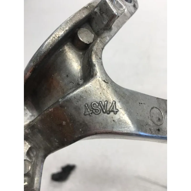 Platine et repose pieds arriere gauche YAMAHA YZF 1000 R 1996-2001 THUNDERACE