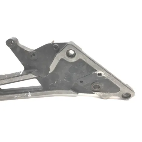 Platine et repose pieds arriere droit KAWASAKI GPZ 1000 RX 1986-1988