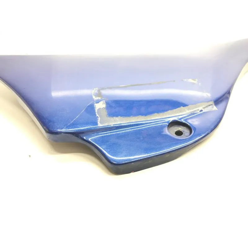 Cache carenage sous selle gauche KAWASAKI GPZ 550 1981-1985
