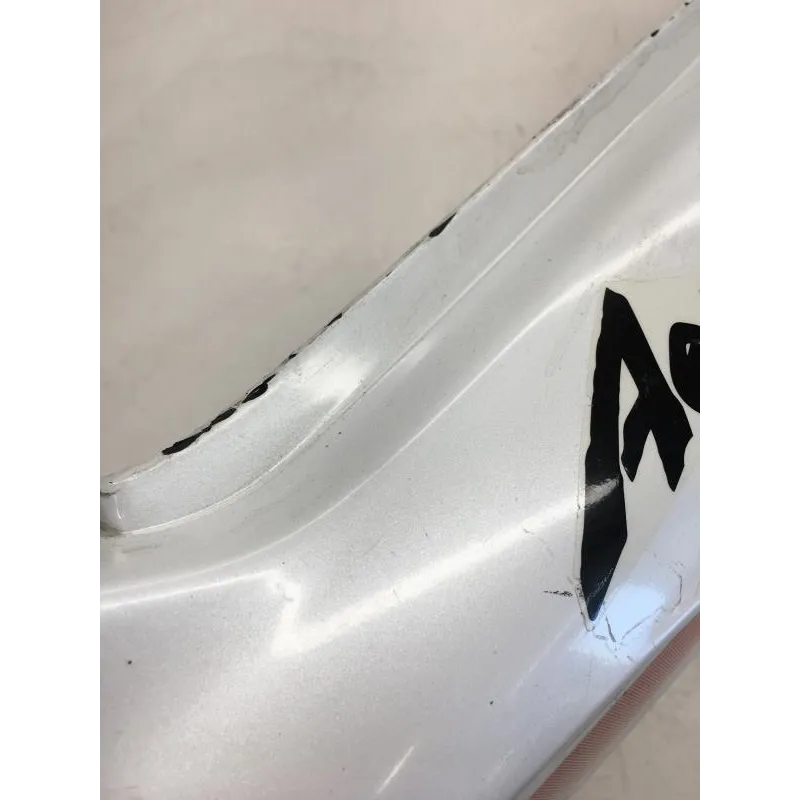 Cache carenage coque arriere droit YAMAHA YZF 1000 R 1996-2001 THUNDERACE