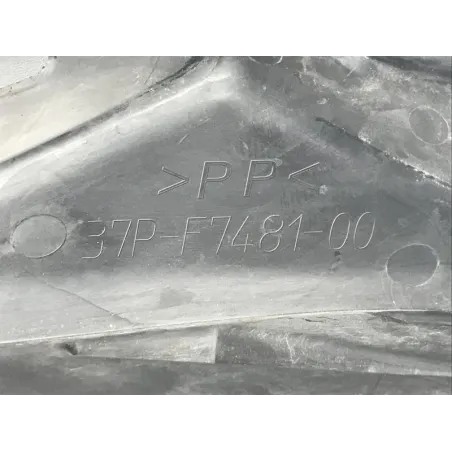 Cache carenage centrale marche pieds plancher YAMAHA YPR 125 2010-2013 XMAX