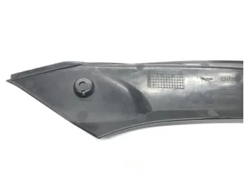 Cache interieur droit TRIUMPH DAYTONA 675 2009-2012