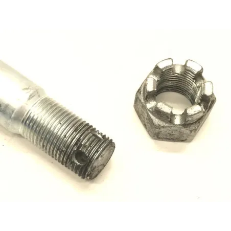 Axe de roue arriere KAWASAKI Z 800 2013-2016