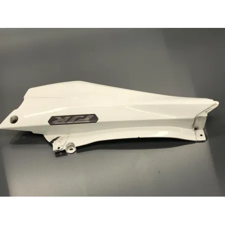 Cache carenage sous selle droit YAMAHA FJR 1300 2006-2012