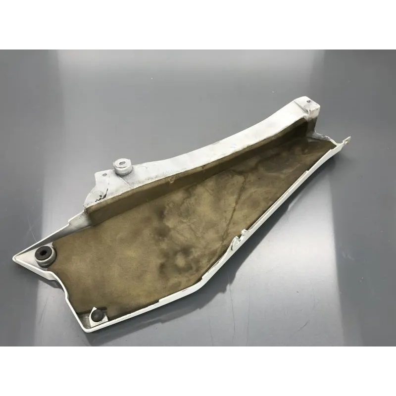 Cache carenage sous selle droit YAMAHA FJR 1300 2006-2012