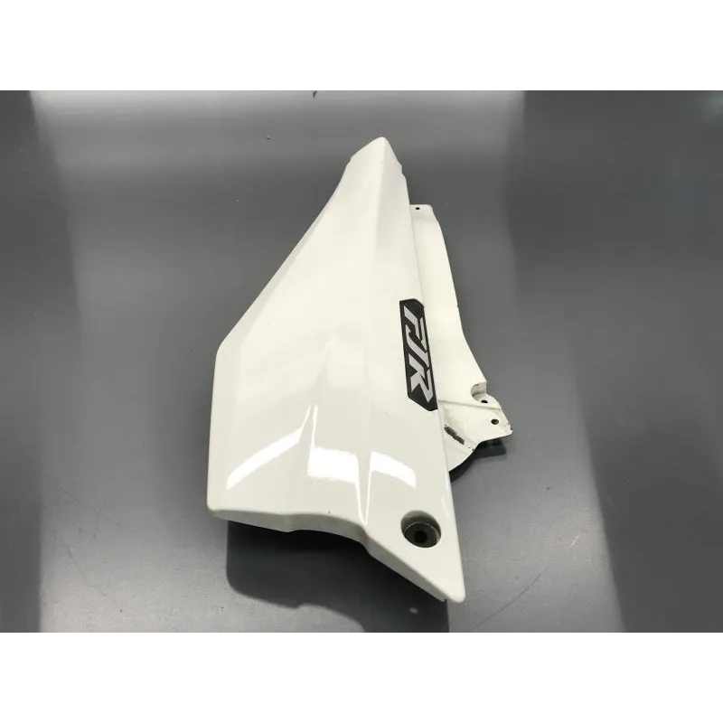 Cache carenage sous selle droit YAMAHA FJR 1300 2006-2012