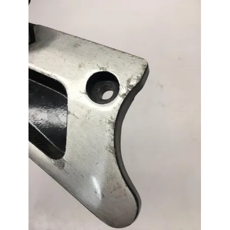 Platine et repose pieds arriere droit YAMAHA VMAX 1200 1985-1992 U.S FULL