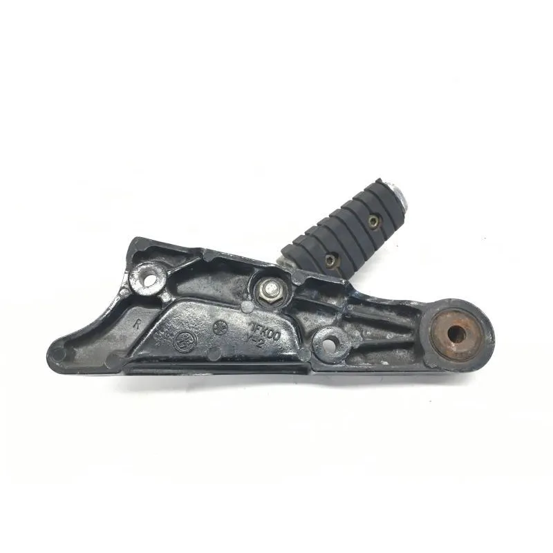 Platine et repose pieds arriere droit YAMAHA VMAX 1200 1985-1992 U.S FULL
