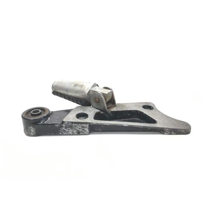 Platine et repose pieds arriere droit YAMAHA VMAX 1200 1986-1992