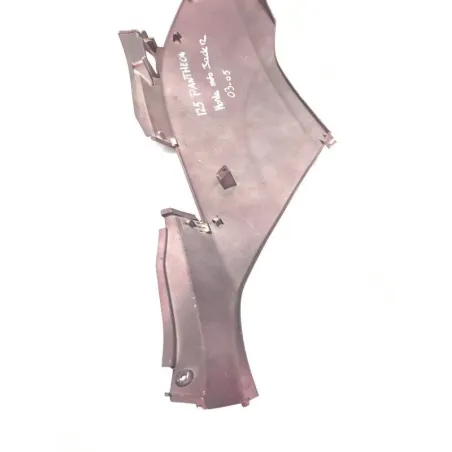 Cache carenage coque arriere droit HONDA FES 125 2003-2006 PANTHEON