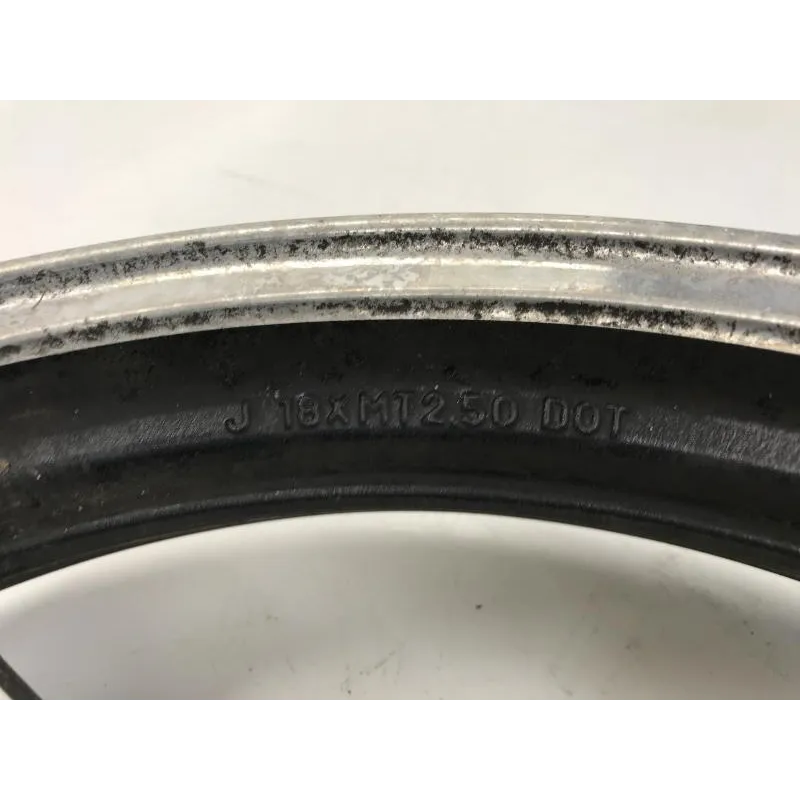 Jante arriere YAMAHA XJ 900 1991-1994