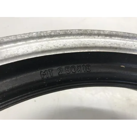 Jante arriere YAMAHA XJ 900 1991-1994