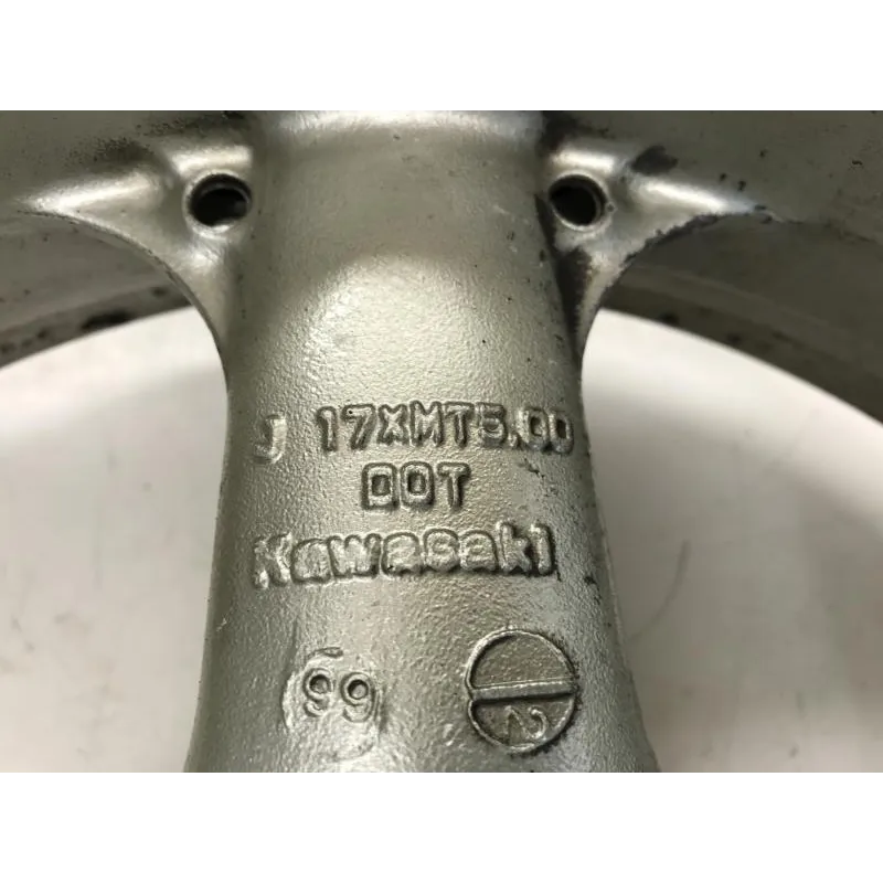 Jante arriere KAWASAKI ZR7 750 1999-2003
