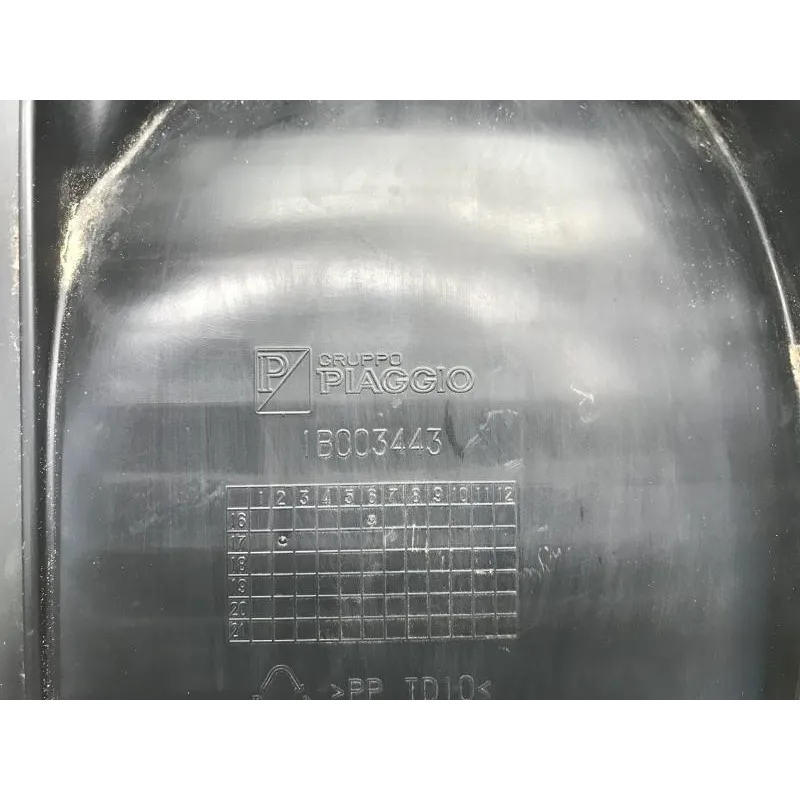 Grille de radiateur PIAGGIO VESPA GTS 125 IE 2016-2018 E4