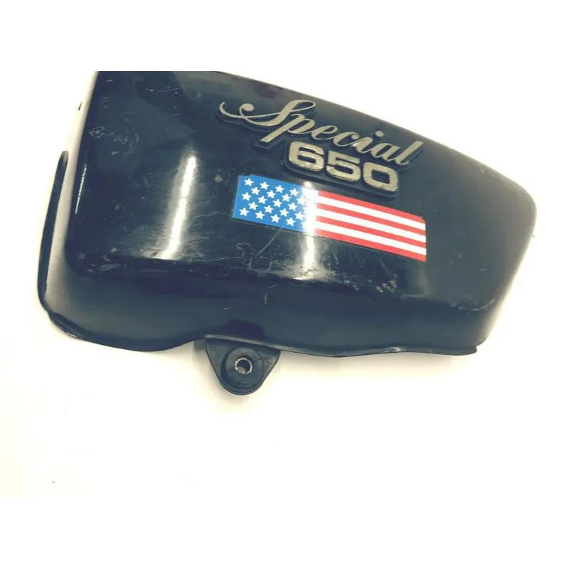 Cache carenage sous selle gauche YAMAHA XS 650 1978 SPECIAL