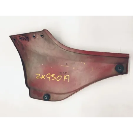 Cache carenage sous selle droit KAWASAKI GPZ 750 1983-1985