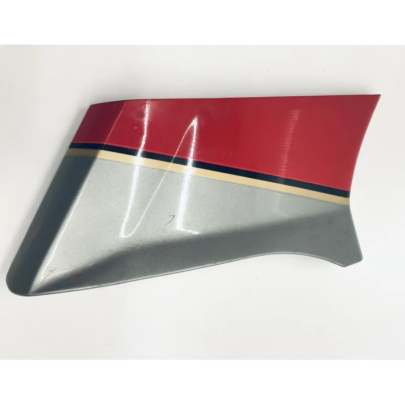 Cache lateral droit SUZUKI GSX 550 ES 1983-1987