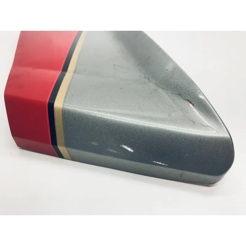 Cache lateral droit SUZUKI GSX 550 ES 1983-1987