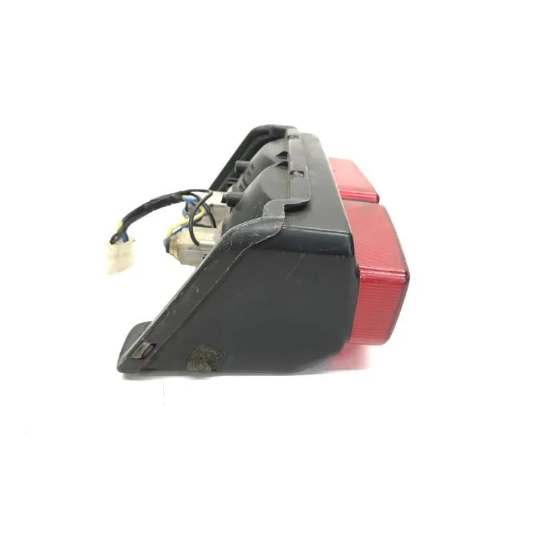 Feu arriere YAMAHA FZS 600 2002-2003 FAZER