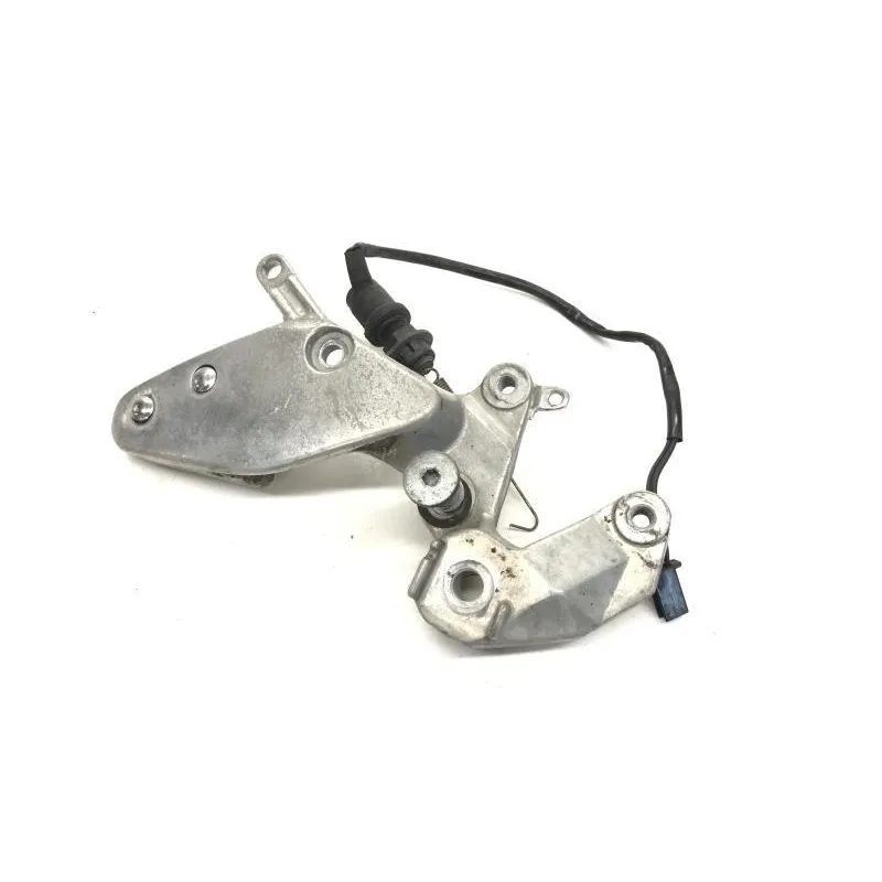 Platine avant droite YAMAHA YZF 600 R 1996-2002 THUNDERCAT