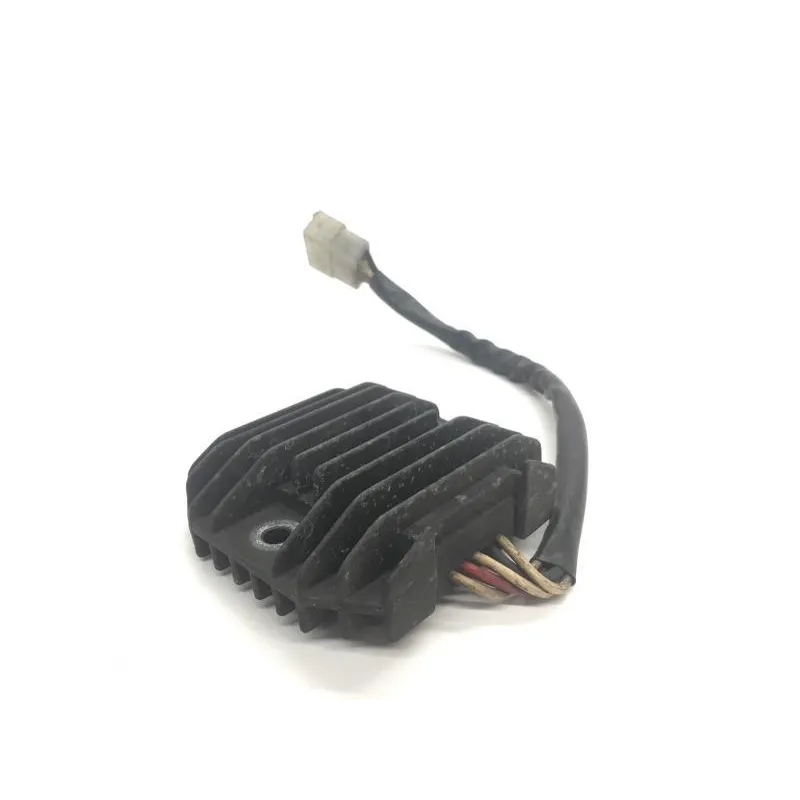 Regulateur charge batterie YAMAHA FZS 600 1998-2001 FAZER