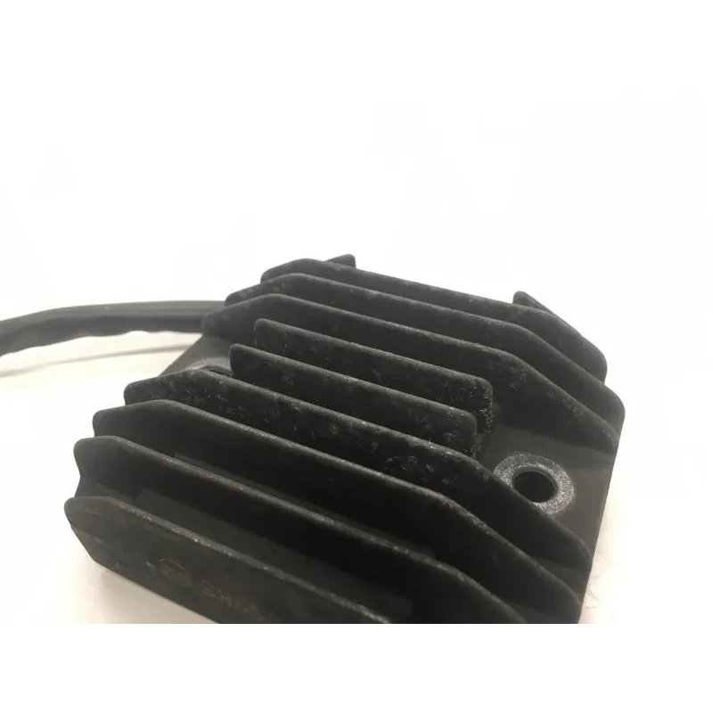 Regulateur charge batterie YAMAHA FZS 600 1998-2001 FAZER