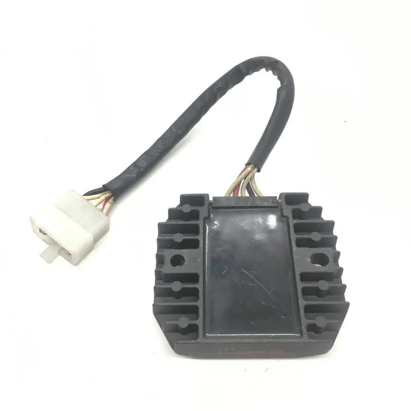 Regulateur charge batterie YAMAHA FZS 600 1998-2001 FAZER